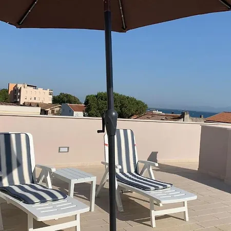 Con Terrazza, A Due Passi Dal Mare * Torre Grande