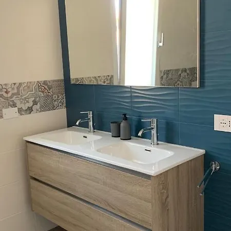 Con Terrazza, A Due Passi Dal Mare Apartment Torre Grande